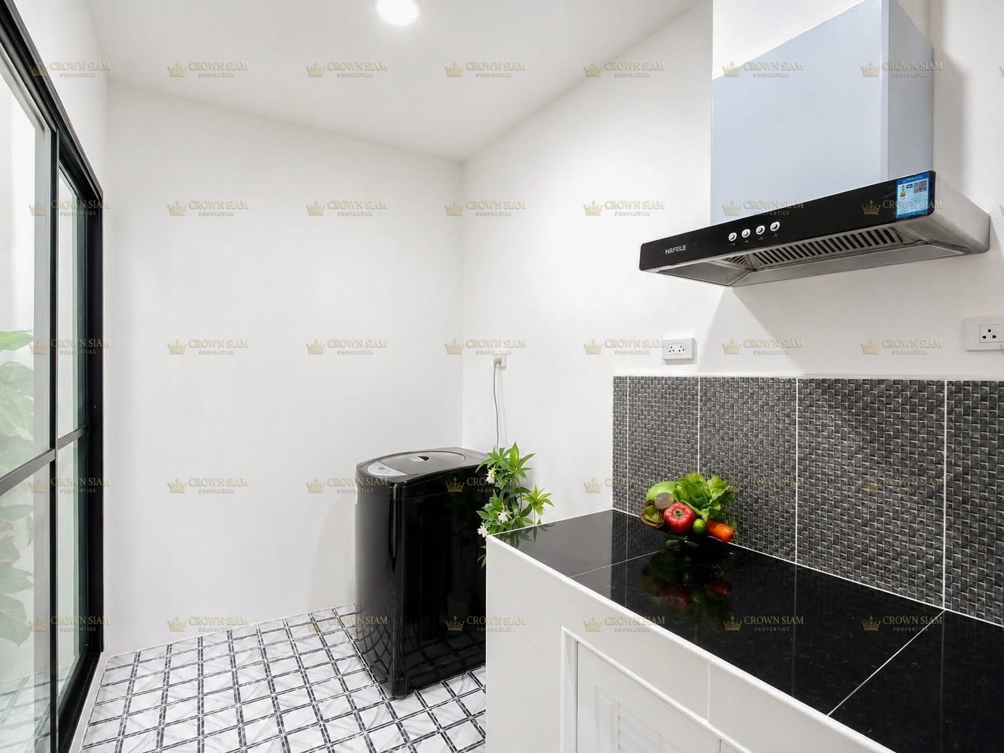 East Pattaya • Nong Yai • European-Style 2-Storey Townhome - Image 8