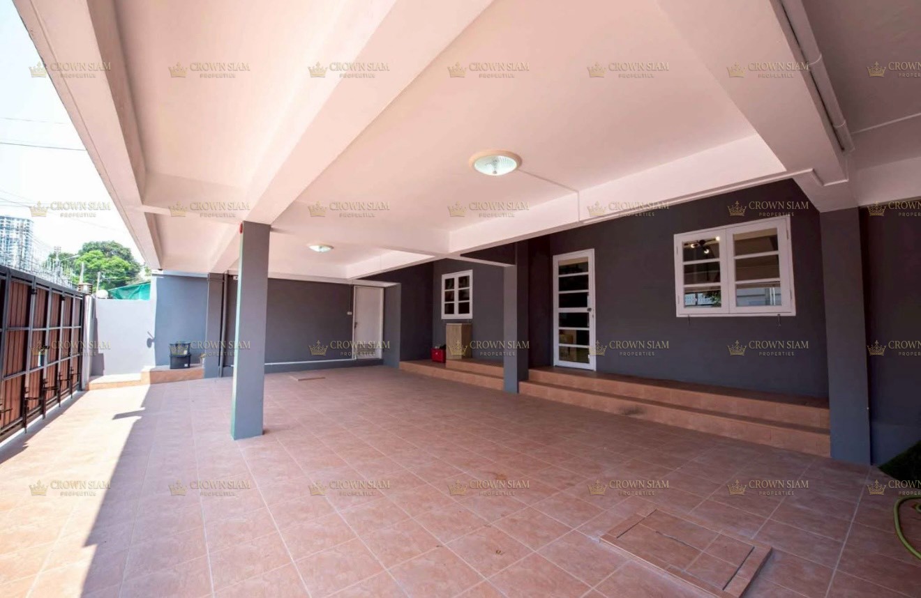 PATTAYA - JOMTIEN - BEACH HOTEL - 001 - Image 3