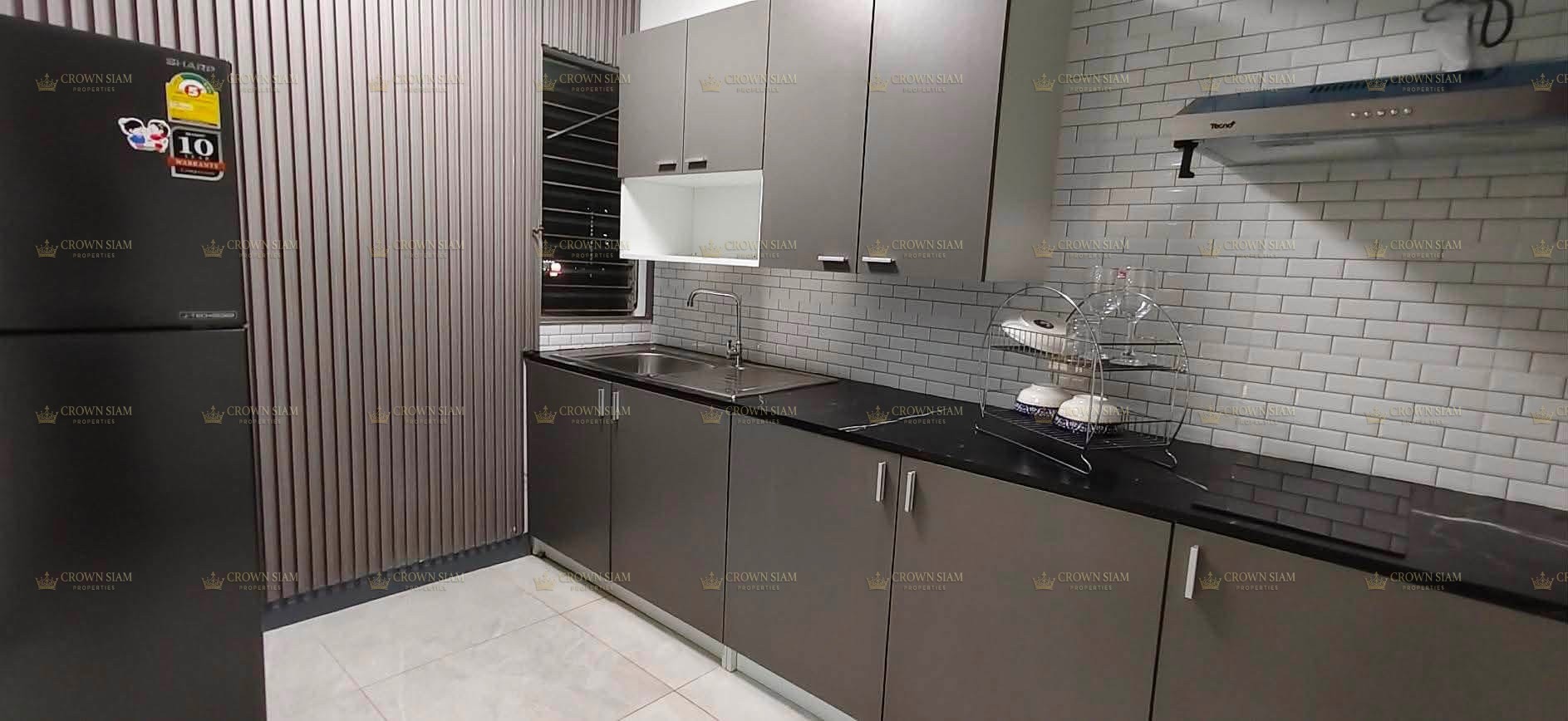 Jomtien • Kheha Thepprasit • 3BR Condominium - Image 6