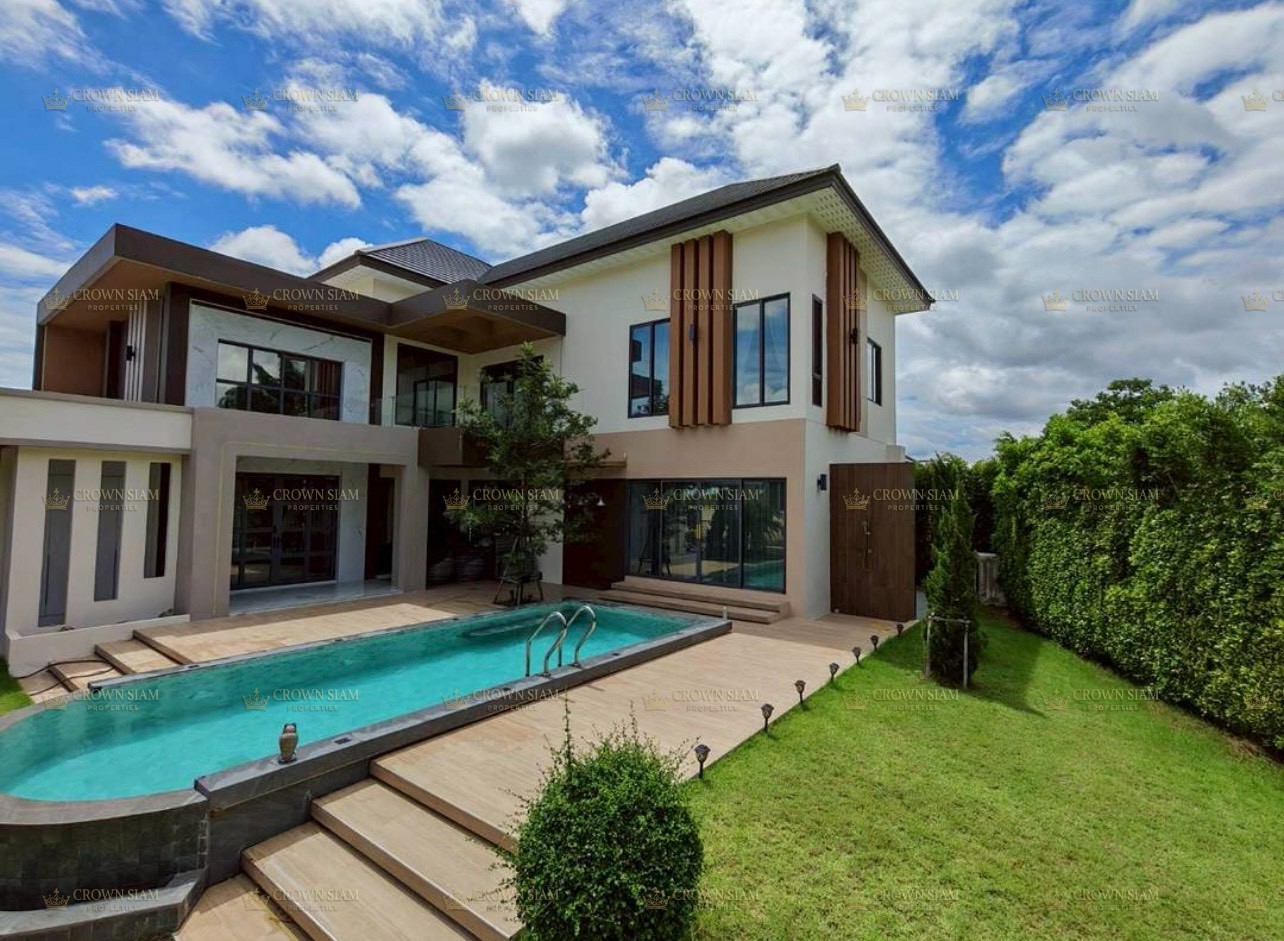 Mabprachan • Luxury Pool Villa • 5BR Private Residence