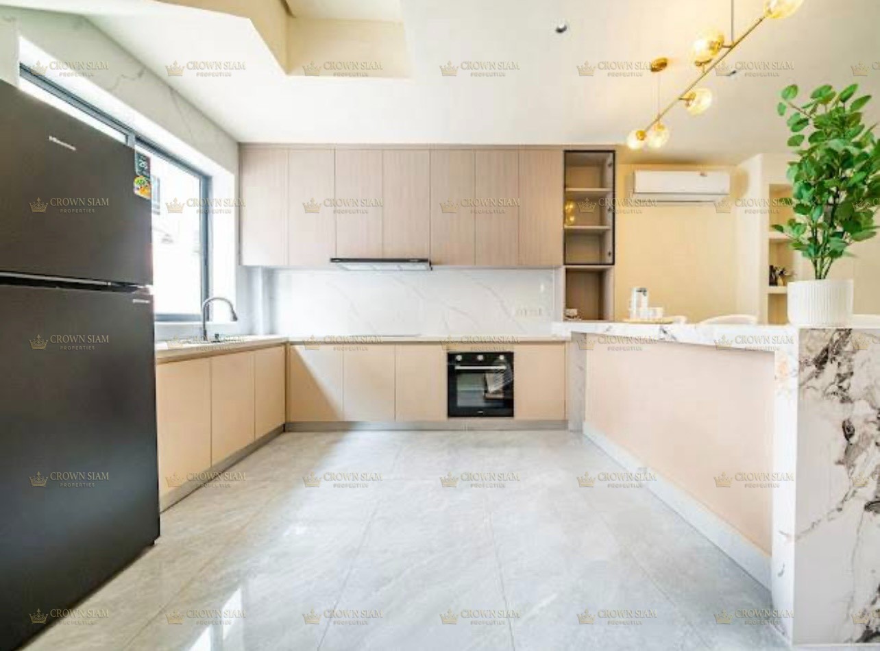 Central Pattaya • Luxury Brand-New Pool Villa • 6BR Pool Villa - Image 8