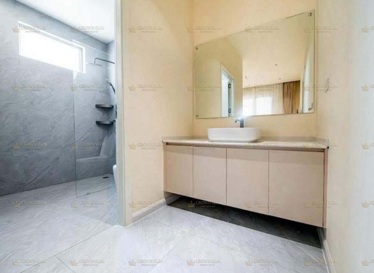 Central Pattaya • Luxury Brand-New Pool Villa • 6BR Pool Villa - Image 9