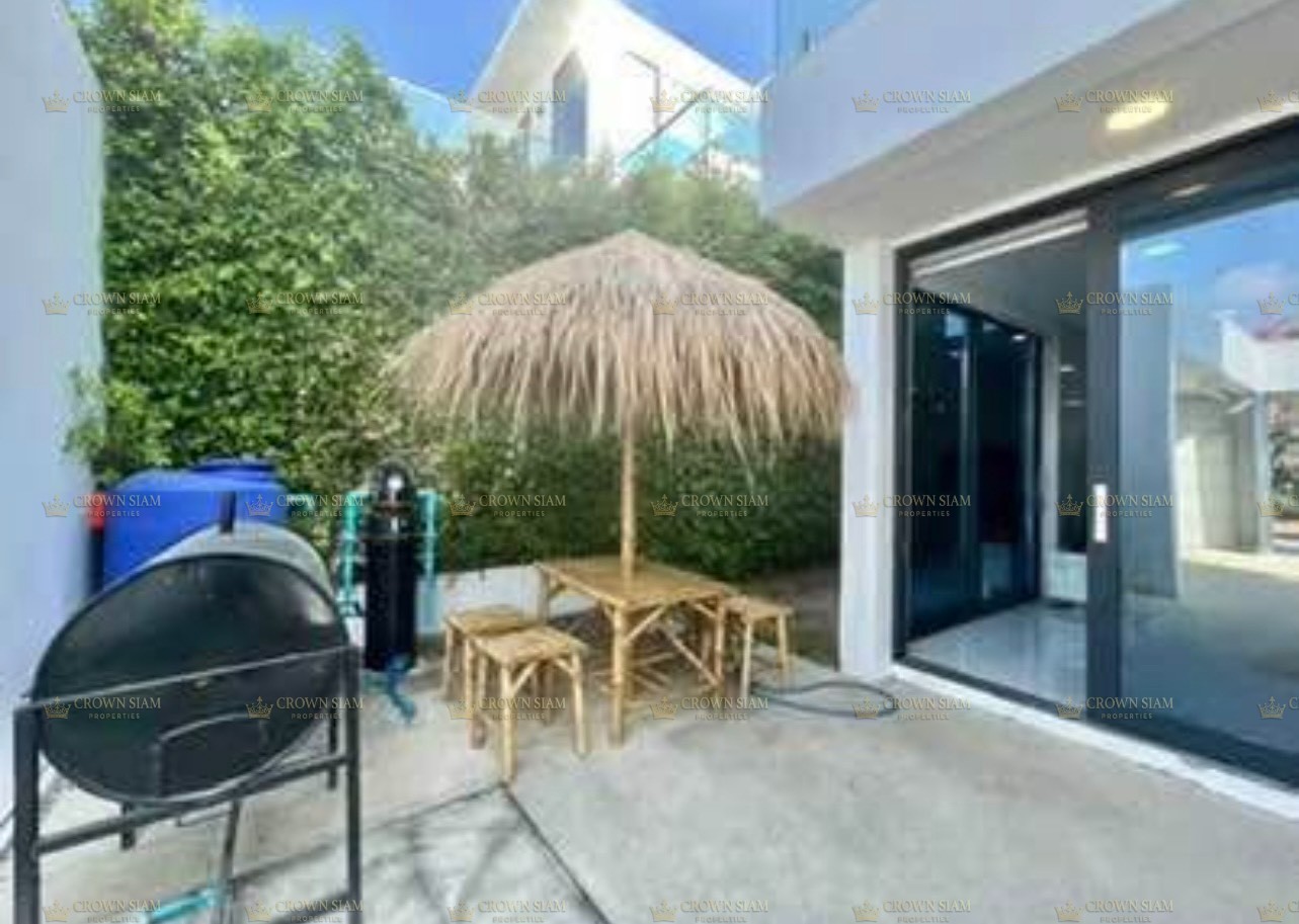 Pratumnak • Palm Spring Villas • 3BR Pool Villa - Image 4