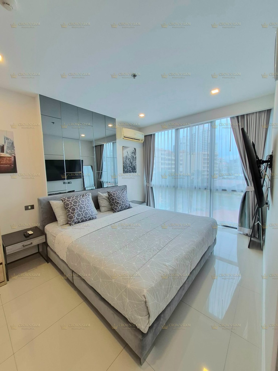 Pratumnak • The Jewel Condominium • 1BR Condominium - Image 8