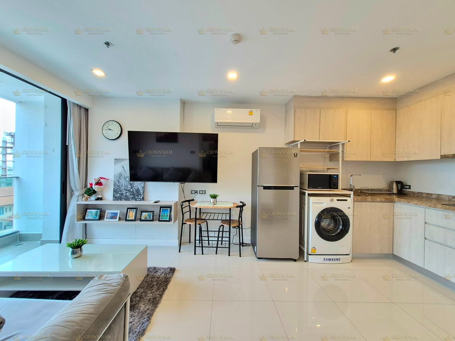 Pratumnak • The Jewel Condominium • 1BR Condominium - Image 5