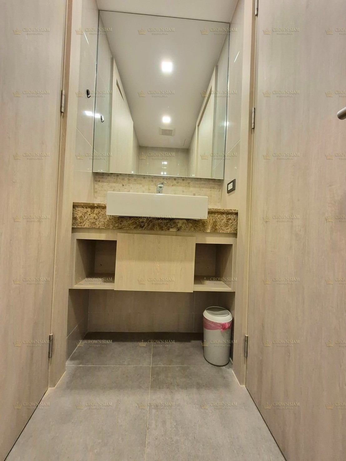 Pratumnak • The Jewel Condominium • 1BR Condominium - Image 10