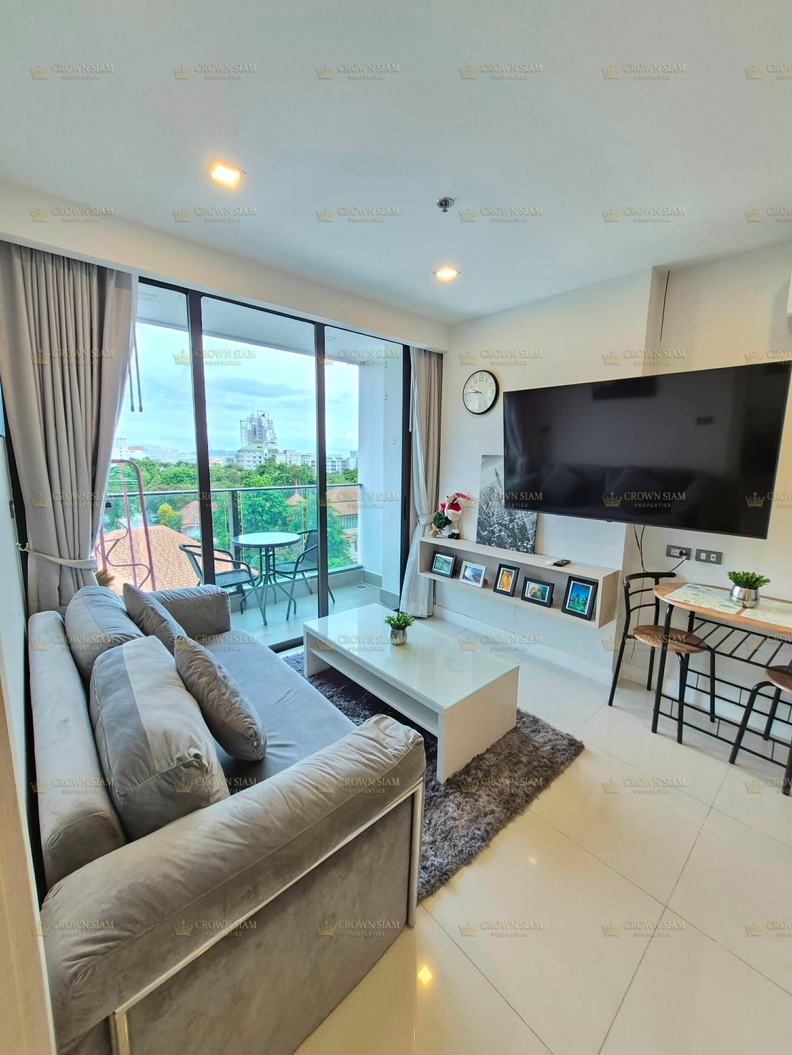 Pratumnak • The Jewel Condominium • 1BR Condominium - Image 3