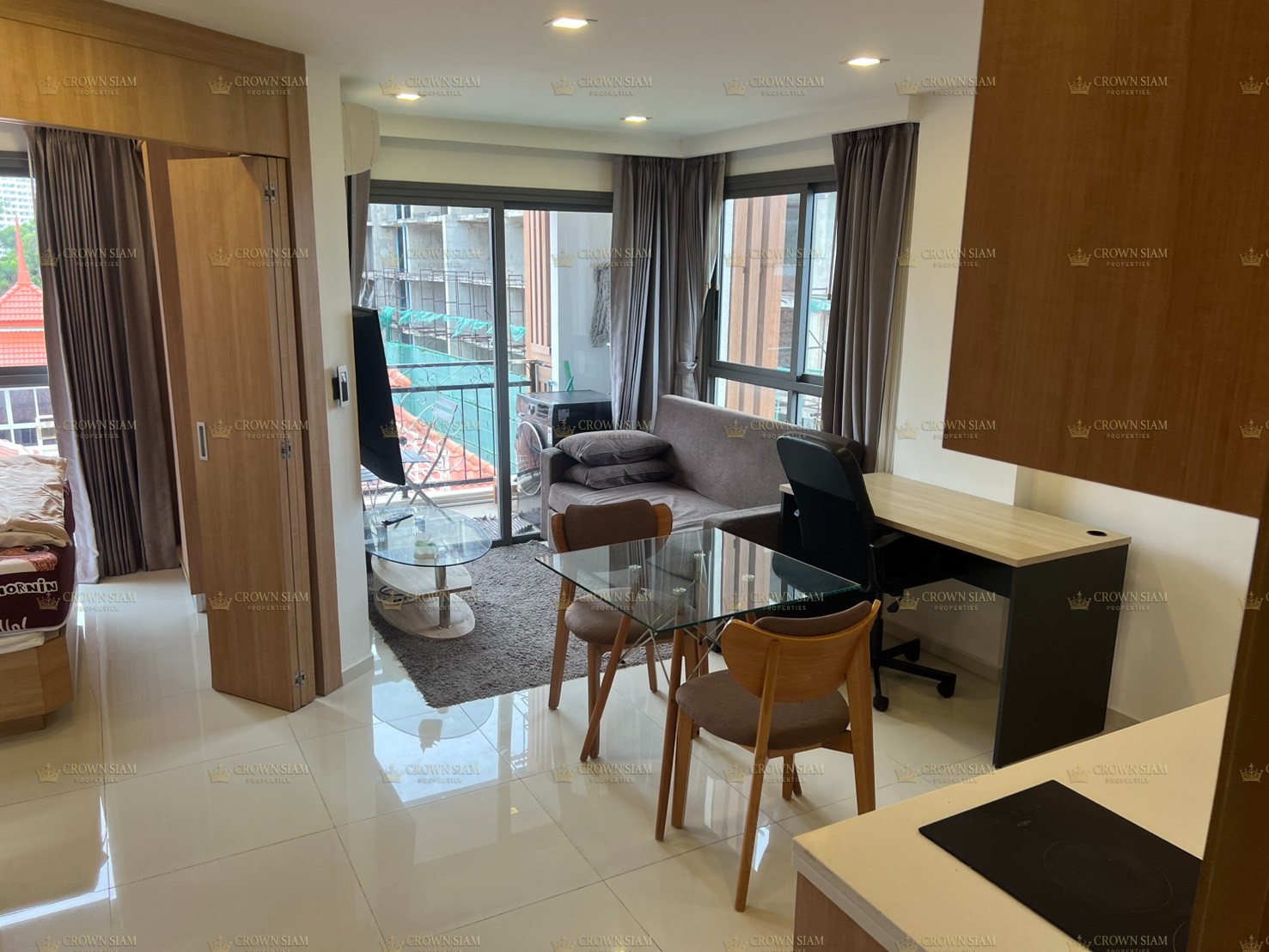 Pratumnak • City Garden • 1BR Condo Comfortable Living in a Quality Residence on Pra