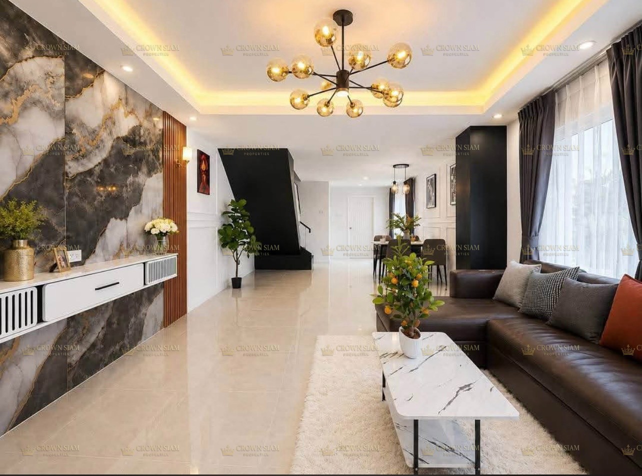 East Pattaya • Ngam Charoen 15 Village • 2BR Corner Townhome - Image 5