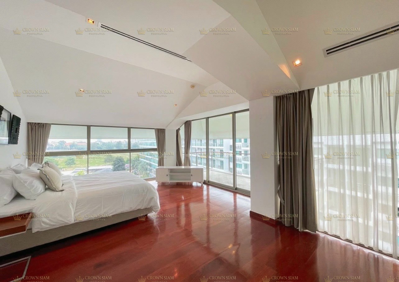 North Pattaya • The Sanctuary Wongamat • 2BR Duplex Condo - Image 5
