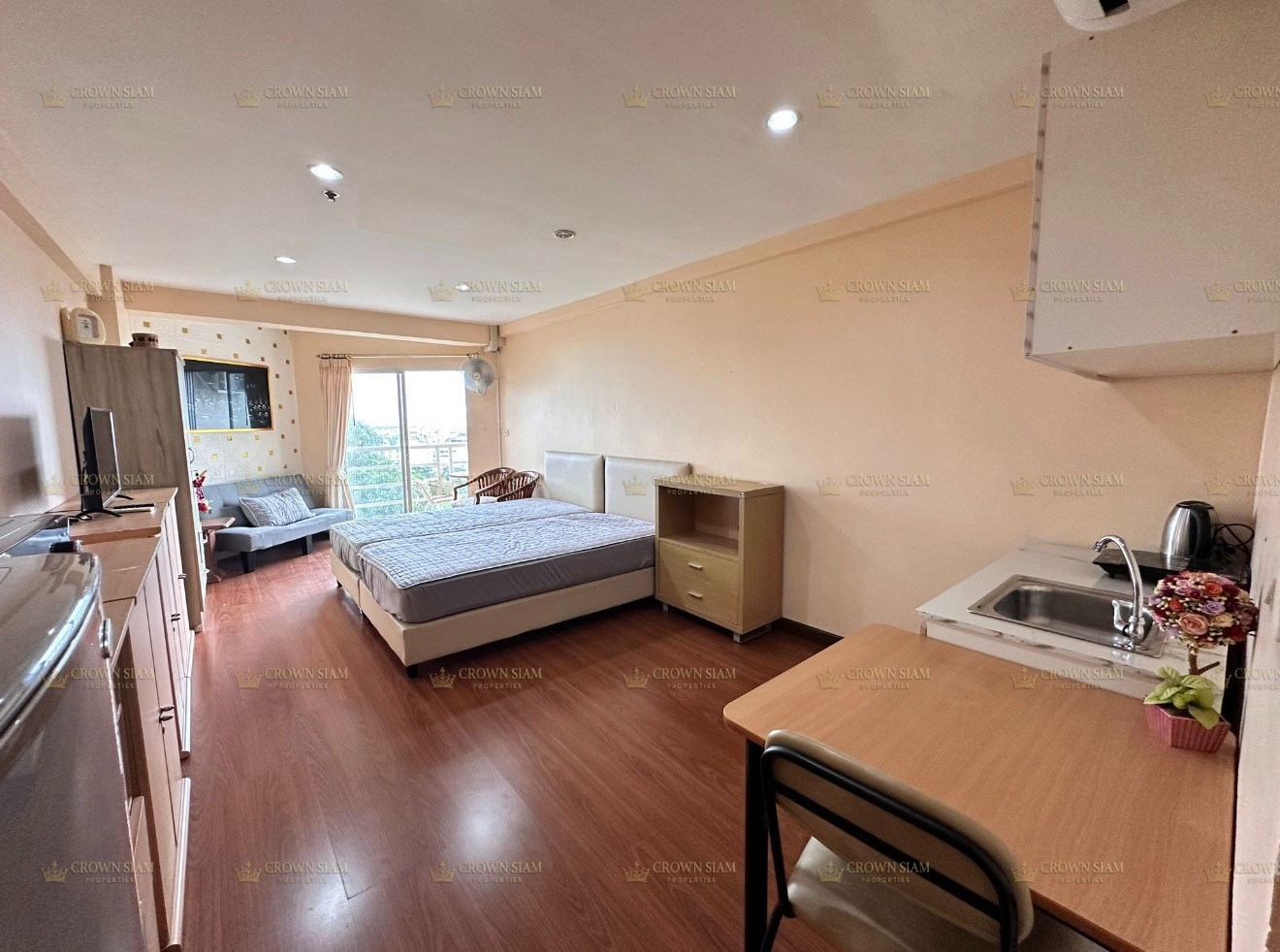 จอมเทียน • Jomtien Condotel & Village S2 • สตูดิโอ คอนโด ชั้น 9