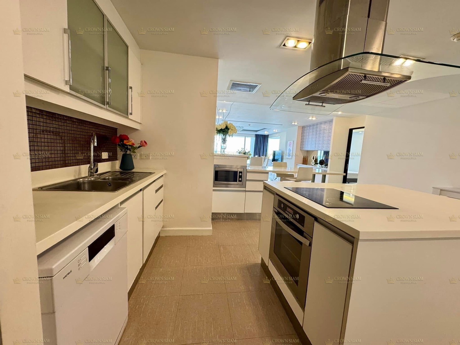 Na Jomtien • Residence at Dream / La Royale Beach • 16F 3BR Condo - Image 8