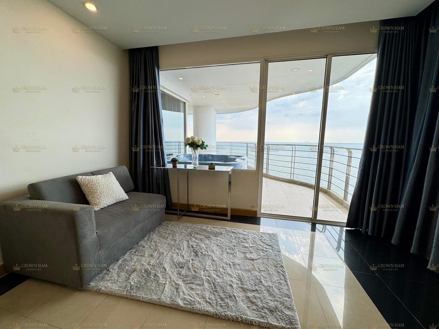 Na Jomtien • Residence at Dream / La Royale Beach • 16F 3BR Condo - Image 3