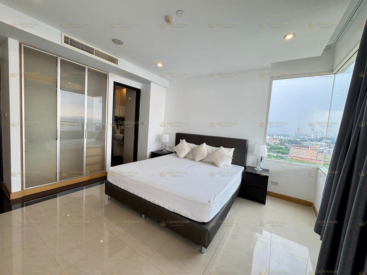 Na Jomtien • Residence at Dream / La Royale Beach • 16F 3BR Condo - Image 9