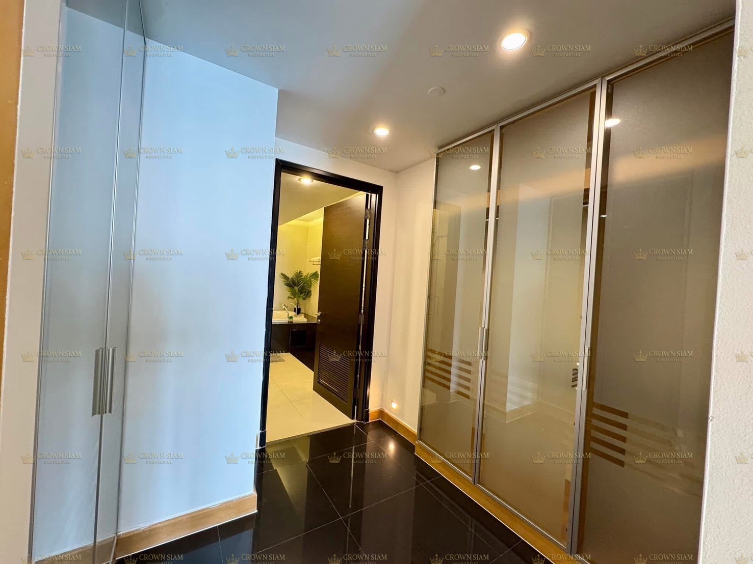 Na Jomtien • Residence at Dream / La Royale Beach • 16F 3BR Condo - Image 10