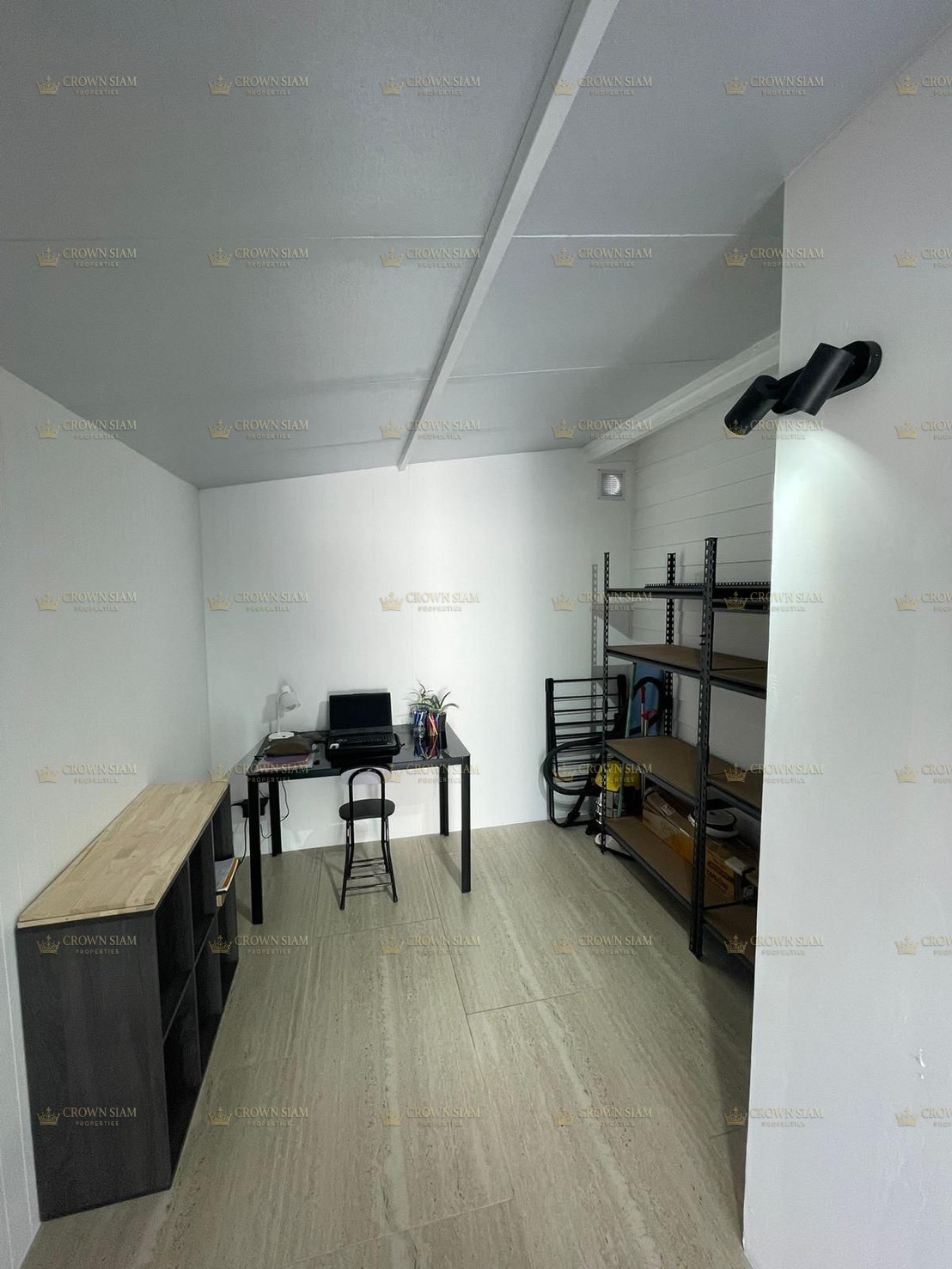 Huay Yai • New Single Pool Villa • 2BR House - Image 10