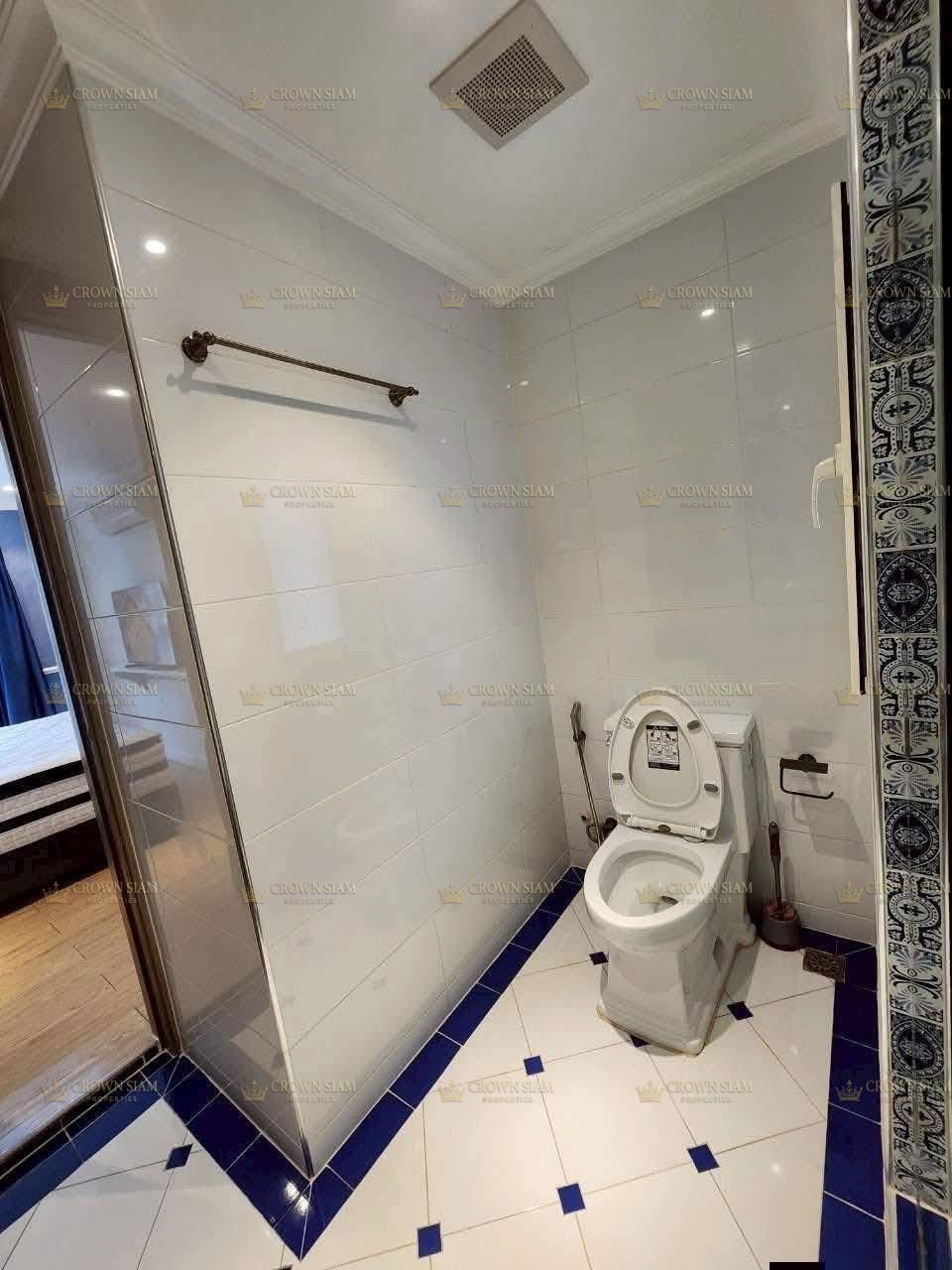 พัทยากลาง • นิรันดร์ พัทยากลาง • ชั้น 3 สตูดิโอ - Image 9